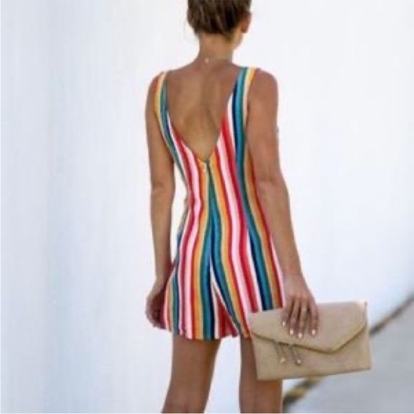 Le Lis Rainbow Linen Striped Romper size Large - Picture 3 of 8
